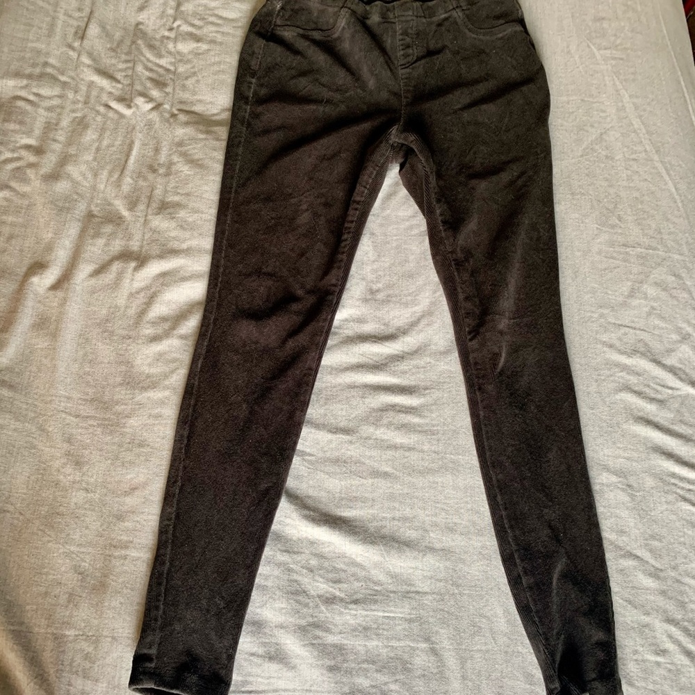Black skinny pants